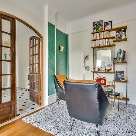 Апартаменты Atypical 36m² Next To *belleville* Париж