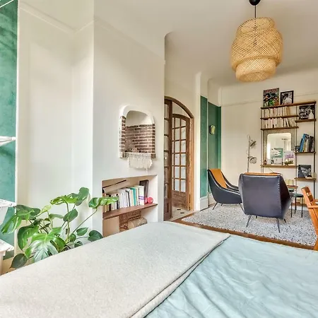 Апартаменты Atypical 36m² Next To *belleville*
