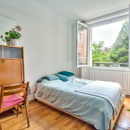 Апартаменты Atypical 36m² Next To *belleville*