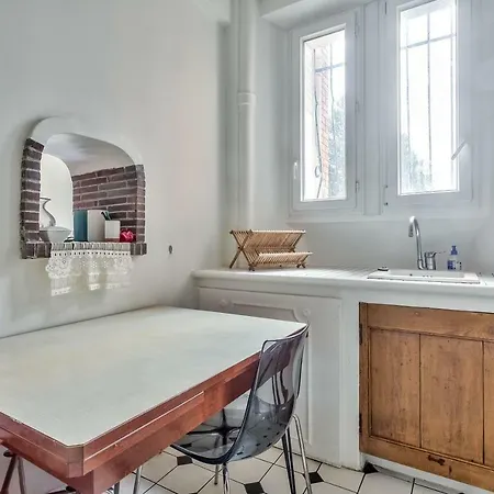 Atypical 36m² Next To *belleville* * Париж